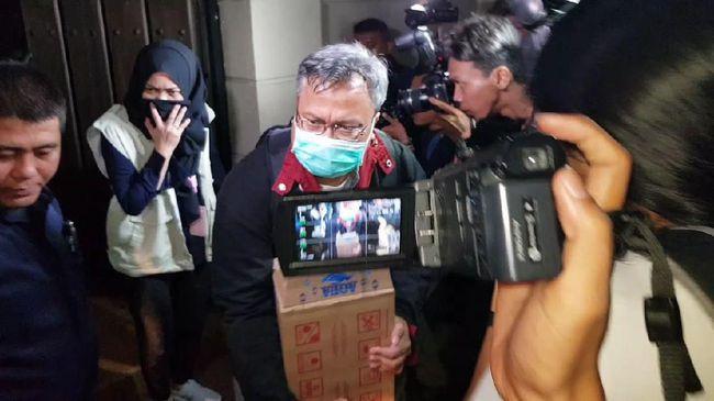 Geledah Rumah Dirut PLN Sofyan Basir, KPK Sita Dokumen Penting