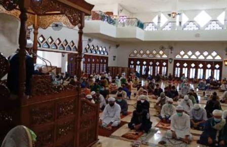 Kemenkes Imbau Jemaah Tak Ajak Anak saat Salat Tarawih di Masjid