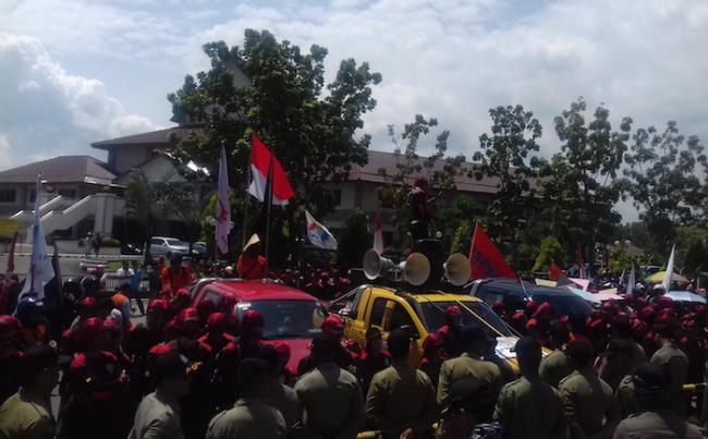 Buruh di Batam Kembali Turun ke Jalan, Tuntut Revisi PP Pengupahan