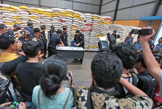 DJBC Khusus Kepri Sepakat Hibahkan 62,4 Ton Beras Sitaan ke Pemda Karimun