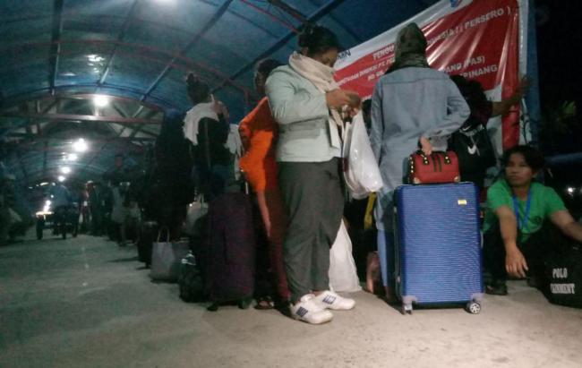 Malaysia Deportasi 139 TKI Bermasalah Lewat Pelabuhan SBP Tanjungpinang