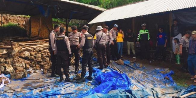 Longsor di Pemandian Air Panas Karo, 7 Mahasiswa Tewas