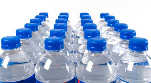 Begini Tips Mewaspadai Air Mineral Palsu