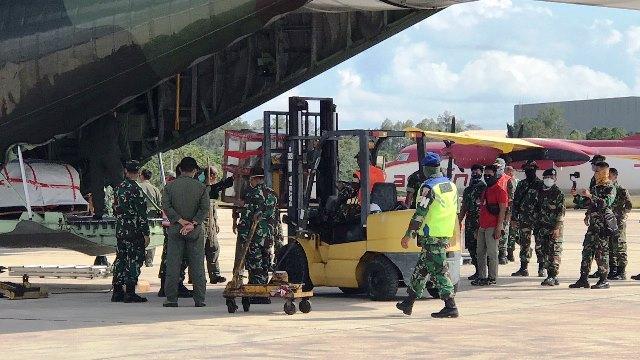 Alkes Pendukung RS Corona Galang Tiba di Bandara Hang Nadim Batam