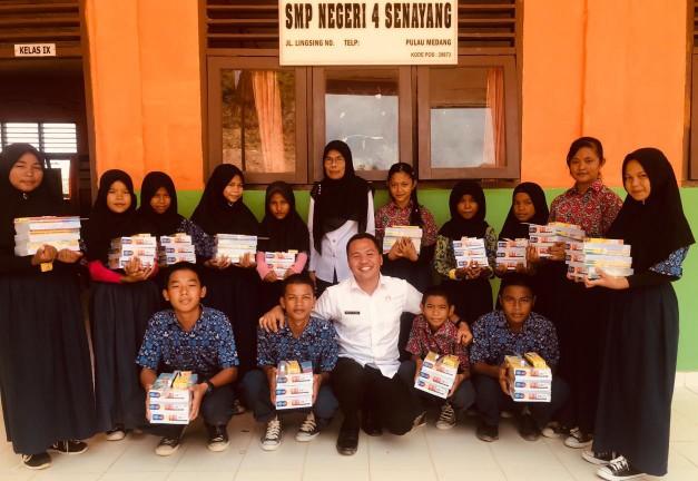 DPRD Nilai Disdik Lingga Telat Salurkan Bantuan Seragam dan Alat Tulis ke Siswa