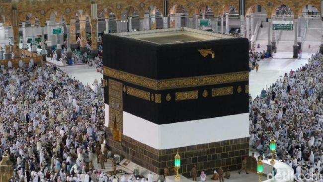 Matahari Tepat di Atas Kakbah Hari Ini, Saatnya Luruskan Arah Kiblat