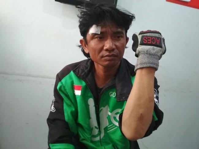 Driver Ojek Online Disabet Rantai Sepeda Motor di Harbour Bay