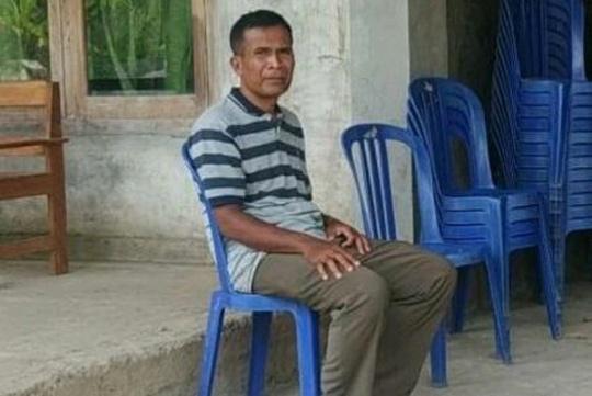 Penggali Kubur Ini Jadi Kades Usai Ungguli Calon Bertitel Sarjana