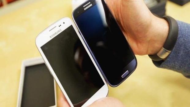 Ini Cara Membedakan Smartphone Asli dengan Replika