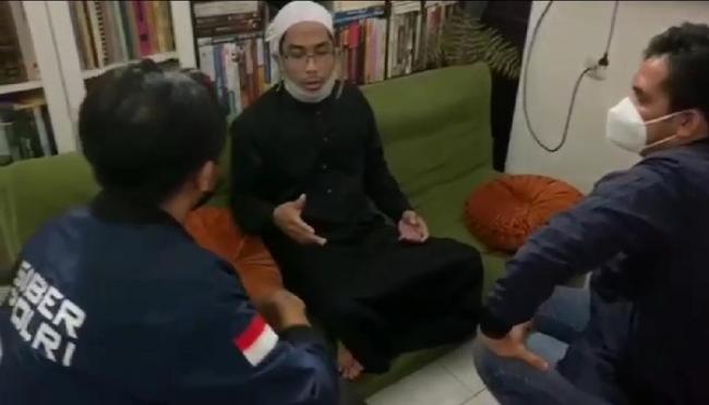 Profil Ustadz Maaher At Thuwailibi, Tersangka Kasus Penghinaan Habib Luthfi