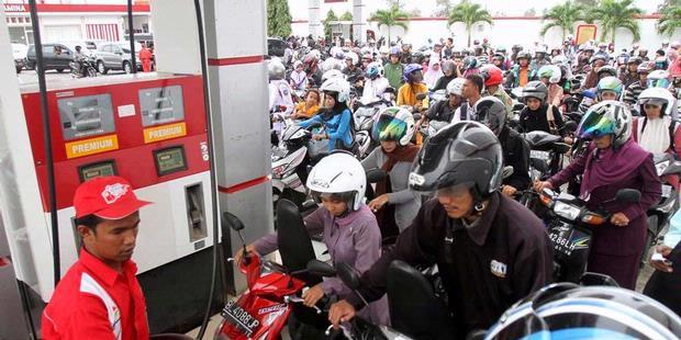 Ssttt..Diam-diam Pemerintah Naikkan Harga BBM Mulai Malam Ini Pukul 00.00