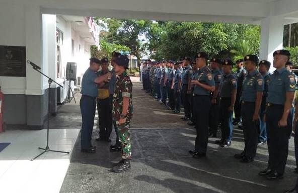 Satkar Koarmada I Latihan Operasi Matra Laut Renang Militer