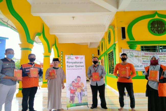 Rumah Zakat Kepri Salurkan Puluhan Paket Al Qur`an ke Sejumlah Masjid di Batam