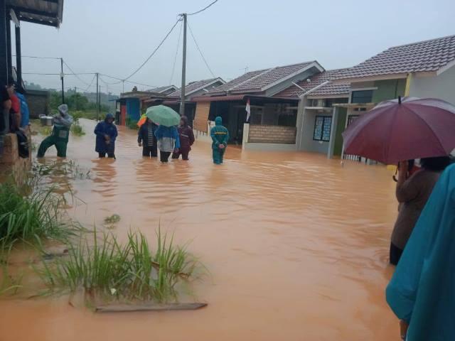 Kesah Warga Green Nongsa City Selalu Kebanjiran saat Hujan Deras