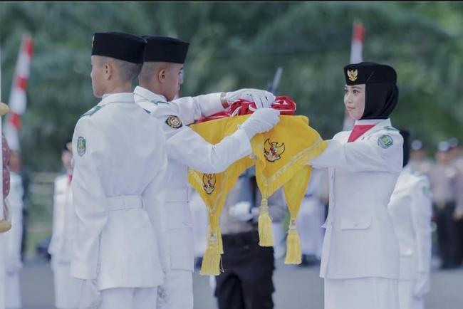 Hanya 8 Orang Paskibra yang Bertugas Kibarkan Bendera di Gedung Daerah Tanjungpinang