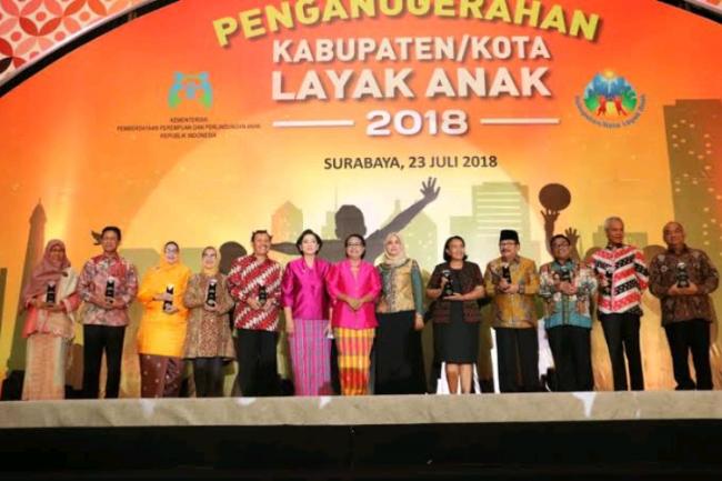 Lingga Terima Penghargaan Kota Layak Anak Berturut-turut