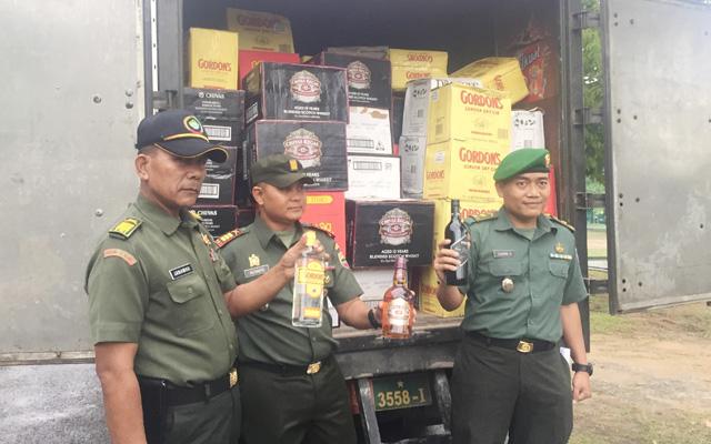 Ribuan Mikol Milik Pengusaha Ahang Diselundupkan dari Batam, Begini Modusnya