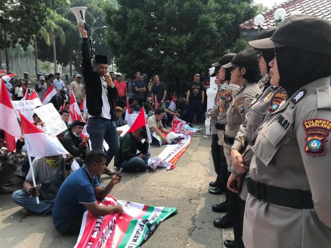Massa AMMDI Batam Dukung Revisi UU KPK