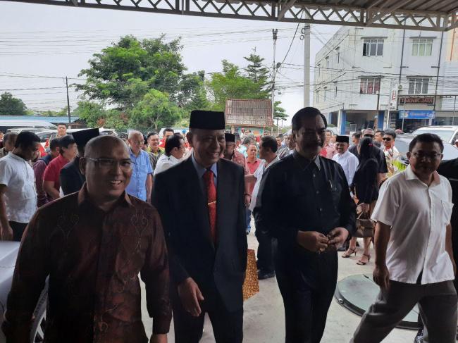 Soerya-Isdianto Daftar Satu Paket Cagub dan Cawagub Kepri
