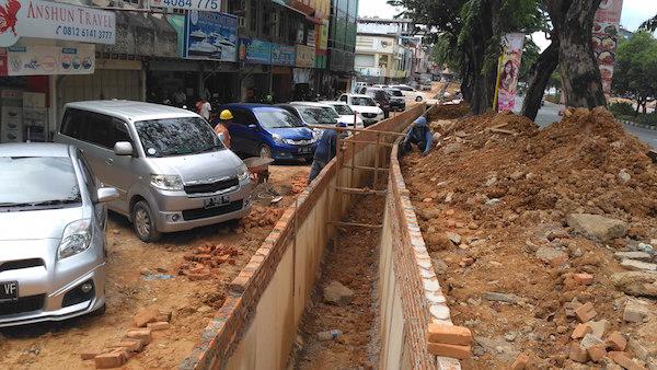 Proyek Parit di Nagoya Terkesan Asal-asalan