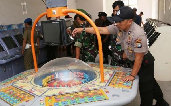 Ngotot Buka Selama Ramadan, Izin Empat Gelper di Batam Terancam Dibekukan 