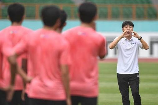 Shin Tae Yong Genjot Fisik Timnas U-19 di Thailand