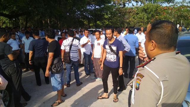 Ratusan Sopir Taksi Pangkalan Kembali Datangi Polresta Barelang 