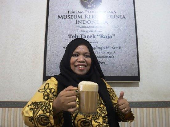 Cerita Suami Istri Sukses Bangun Bisnis Teh Tarik Raja Batam