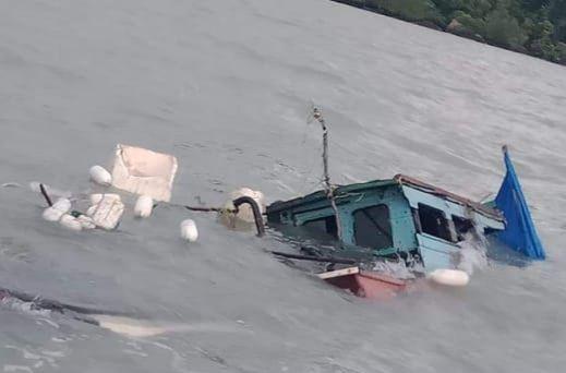 Kapal Nelayan Kepri Karam di Laut Papua, 4 Awak Tewas, 9 Hilang