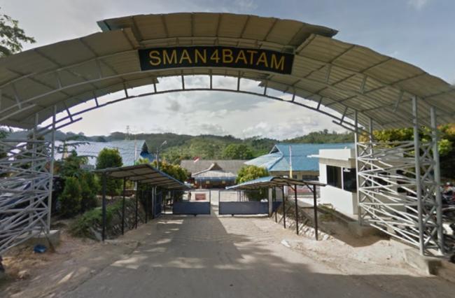 Ditinggal Guru Plesiran ke Thailand, Pelajar SMA 4 Batam: Usai Isi Absen, Kami Pulang