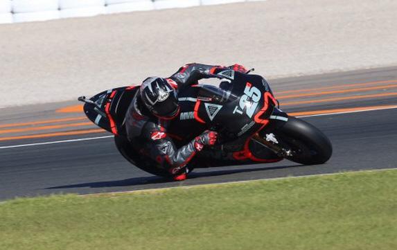 Vinales Tebar Ancaman dengan Yamaha, Tercepat di Uji Coba Terakhir