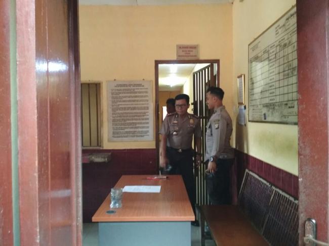 Dari Dalam Penjara, Tiga Penari Erotis Curhat ke Wakapolres Barelang