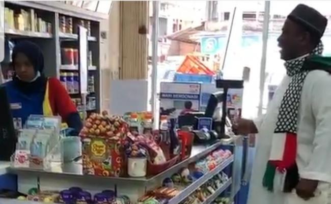Video Viral: Pria Mengamuk di Minimarket di Aceh karena Sumbangan Rp 1.000