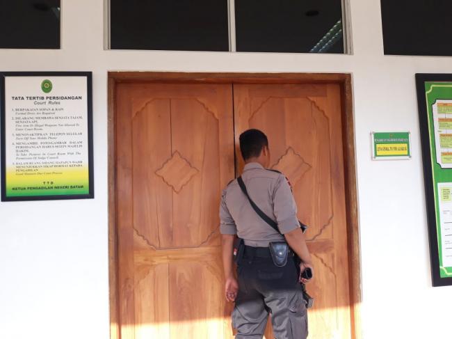 Hakim Geram, Terdakwa Kasus Tarian Erotis Berkilah di Sidang 