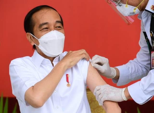 Deretan Nama Pejabat dan Tokoh Ikut Suntik Vaksin Covid-19 Bersama Jokowi
