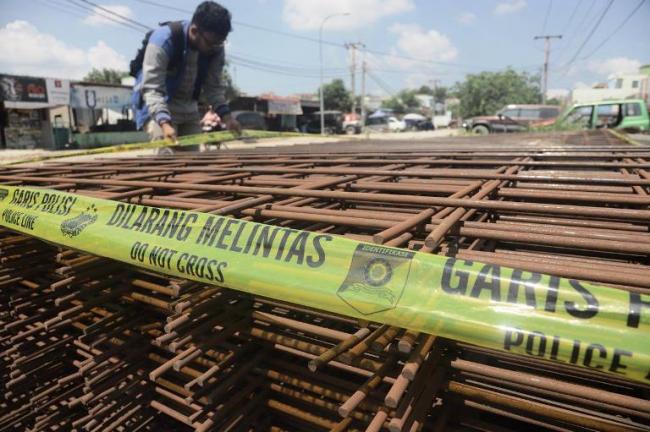 Pekerja Konstruksi Tewas Tersengat Listrik di Tiban