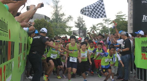 300 Anak Turis Ikut Lomba Lari Ironman Lagoi Bintan