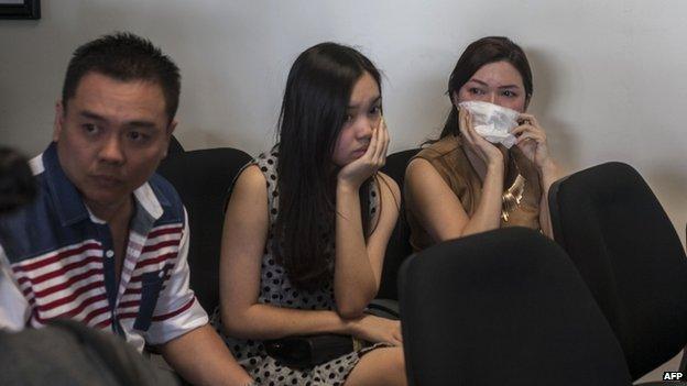 10 Jam Tak Ada Kabar, Jusuf Kalla: Kemungkinan AirAsia Kecelakaan