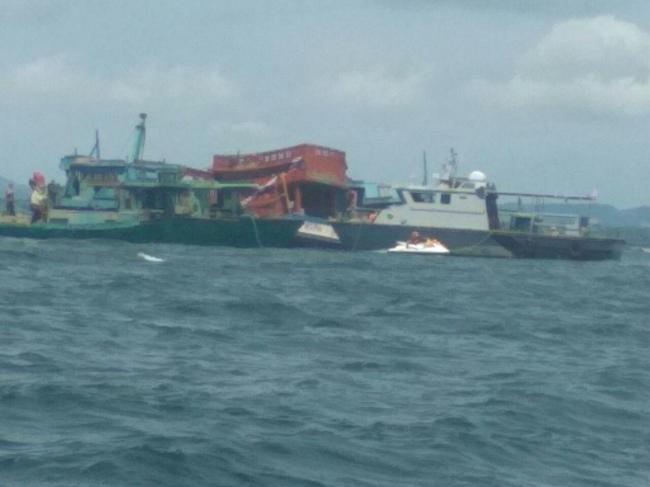 Membandel, Kejaksaan Batam Lubangi 5 Kapal Ikan Vietnam Hingga Karam