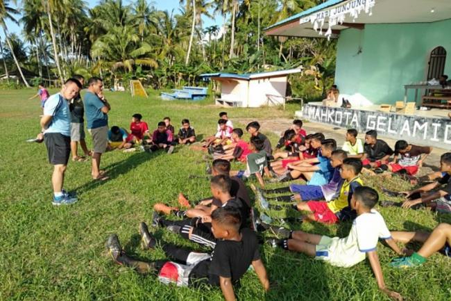 Piala Gubernur U-15: Disparpora Lingga Targetkan ke Final