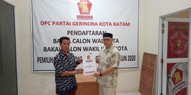 Yuhendri Bakal Calon Wali Kota yang Pertama Ambil Formulir di Gerindra