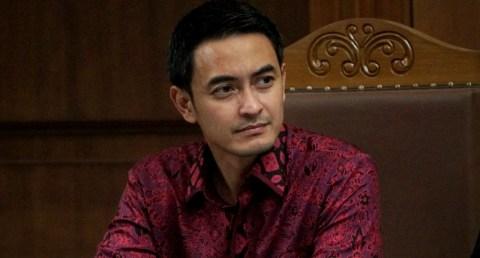 Zumi Zola Dituntut 8 Tahun Penjara Plus Denda Rp 1 Miliar