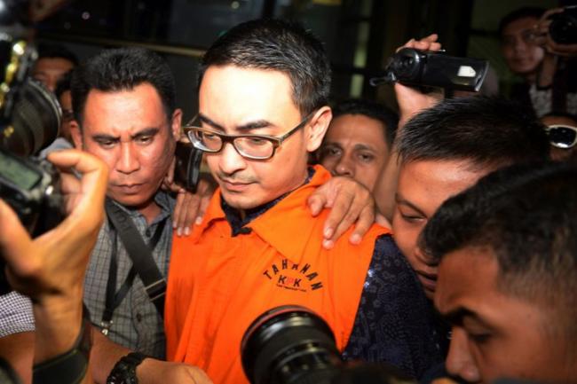 Ayah Zumi Zola Meninggal Dunia