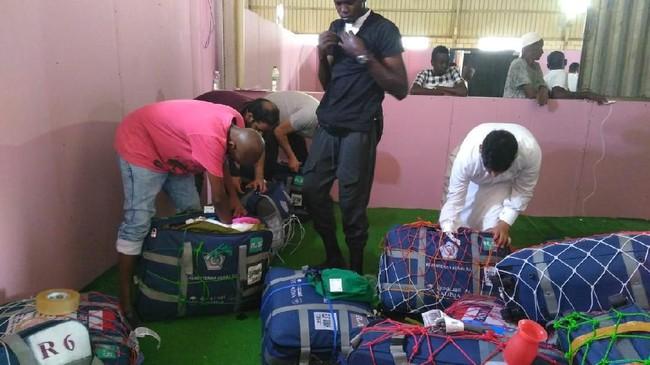 Ini Jadinya Jika Jemaah Nekat Bawa Air Zam-zam di Koper
