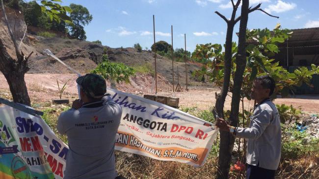 APK Caleg Bikin Pusing Bawaslu:  Sore Ditertibkan, Malam Dipasang Lagi