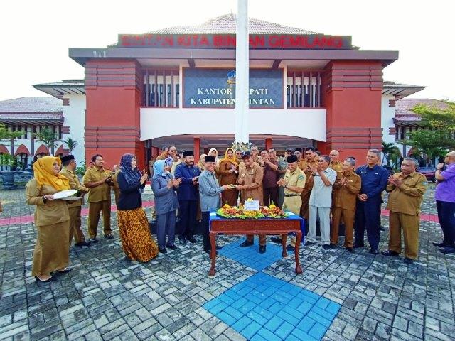 Apri dan Dalmasri Syam Kucurkan Rp 1,4 Triliun untuk Warga Bintan