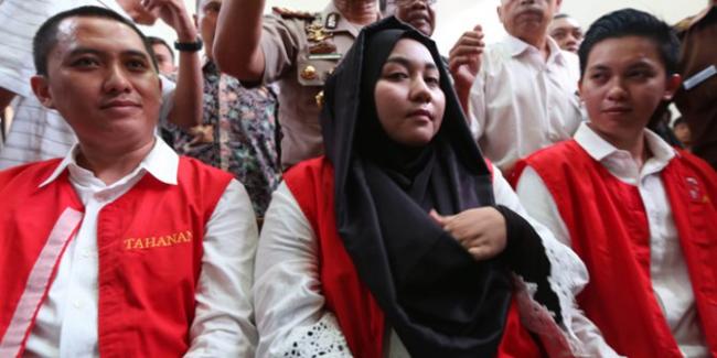 Vonis Bos First Travel Andika 20 Tahun dan Anniesa 18 Tahun
