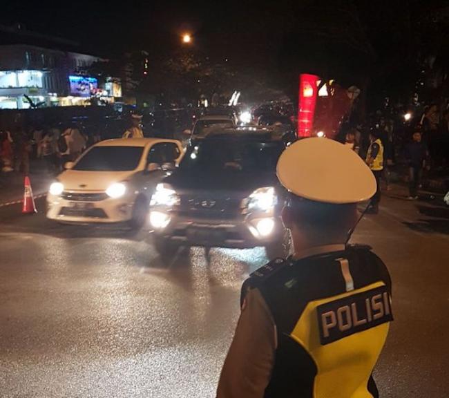 Ribuan Orang Padati Kawasan Engku Putri, Kemacetan Teratasi