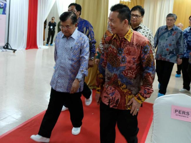 Abidin di Balik Sukses 30 Tahun PT Sat Nusapersada Tbk