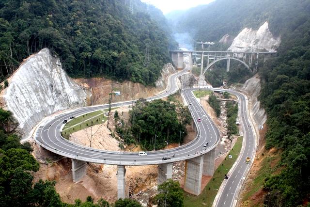 Video Detail Betapa Indahnya Kelok Sembilan di Sumatera Barat Ini